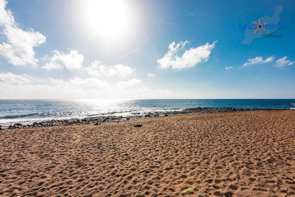 Casita El Faro En Playa Bastian Aircon In The Bedrooms Vv Costa Teguise Zewnętrze zdjęcie